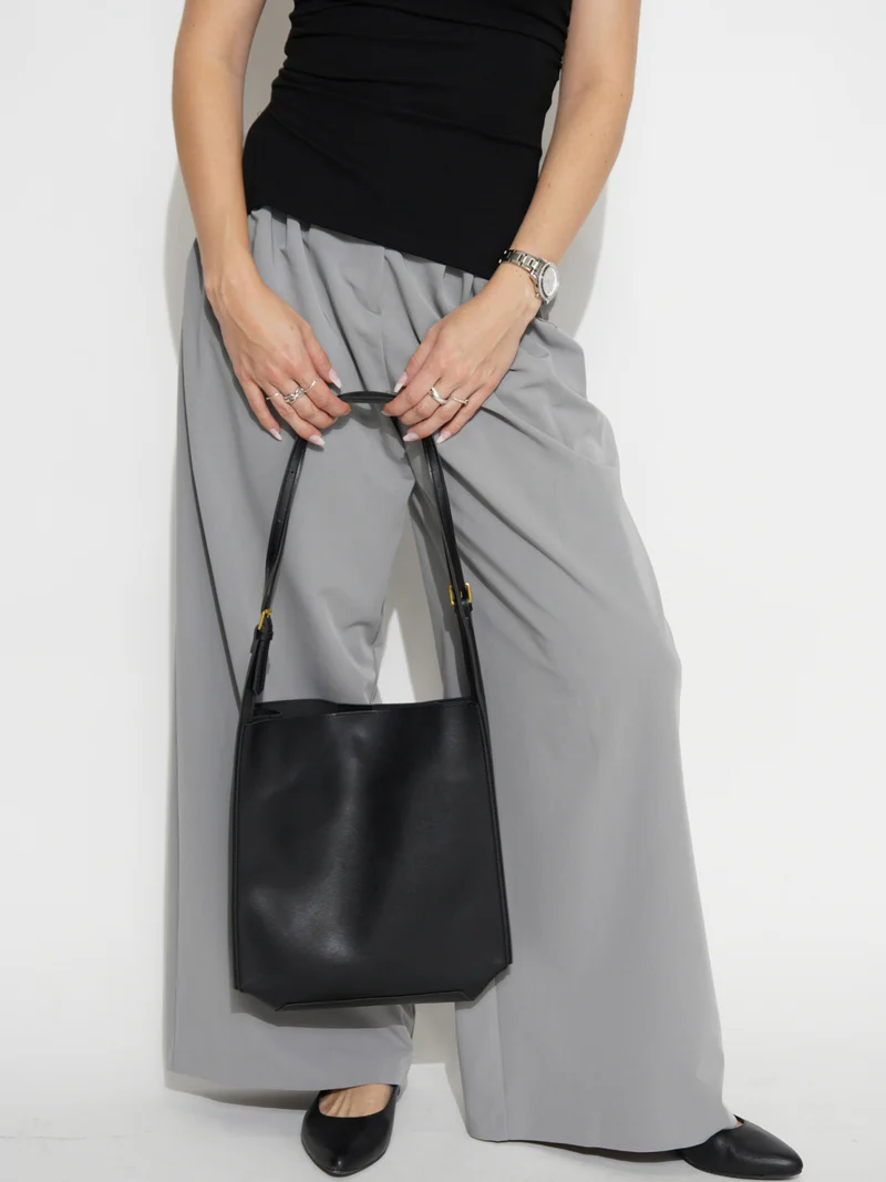 1_d623b318-4d6a-4f6e-8553-70a1c4302bcc